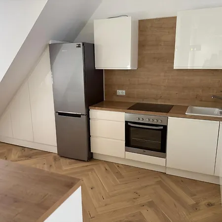 Apartma Tyrseva Apartman