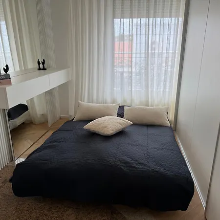 Apartma Tyrseva Appartamento