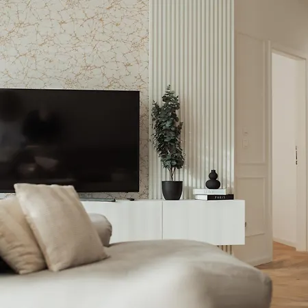 Apartma Tyrseva *