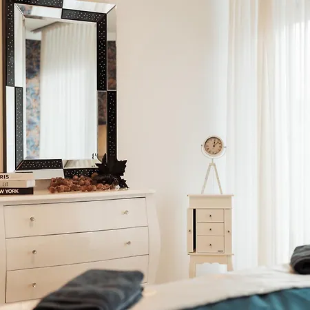 Apartma Tyrseva *