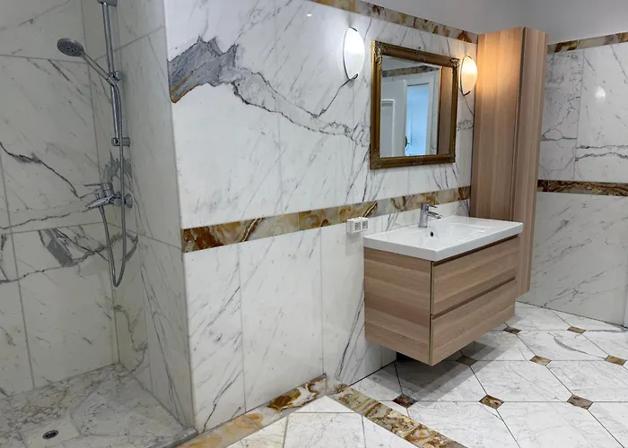 Apartma Tyrseva Apartment *