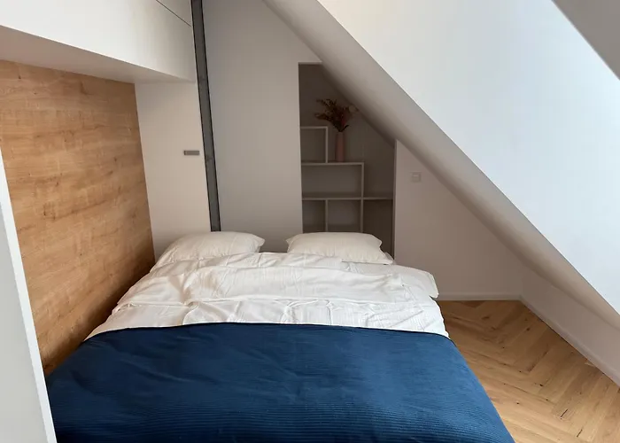 Apartma Tyrseva Apartment *